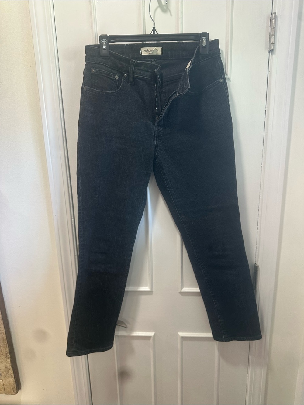 Madewell women’s Black Jeans - Classic Straight Fit